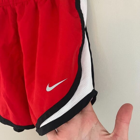 Nike Dri Fit Red Athletic Shorts Small Womens Pull On Drawstring Running UGA - Picture 4 of 7